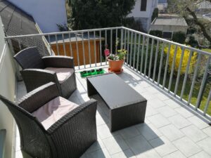 Jugendhilfe Gombeth Balkon